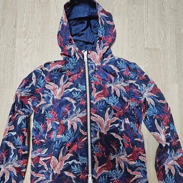 [BUNJANG] Moncler Genuine Flower Pattern Windbreaker Size 2 / 몽클레어 정품  플라워 패턴 바람막이 2사이즈 새상품급