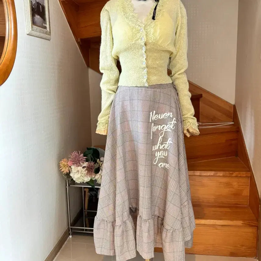[BUNJANG] Check Frill Skirt & Lace Knit Set / 체크 프릴 스커트. 앤. 레이스니트