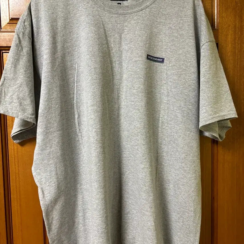[BUNJANG] Descendants Logo Short-Sleeve T-Shirt Gray / (4) 디센던트 로고 반팔티 그레이