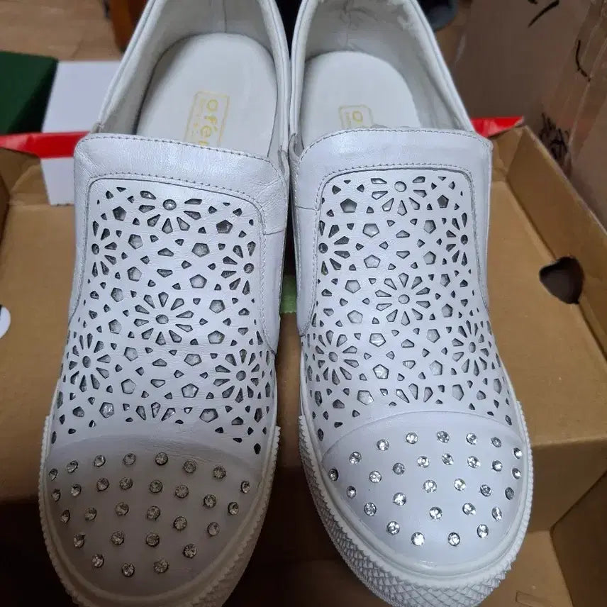 [BUNJANG] White Platform Heels (245) / 하얀색 통굽 구두 245