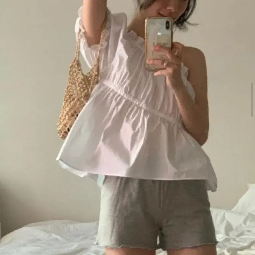 [BUNJANG] Le Off-Shoulder Blouse / 르에 오프숄더 블라우스