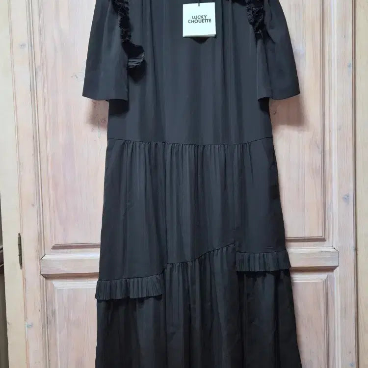 [BUNJANG] Lucky Chouette Black Frill Long Dress / 럭키슈에뜨