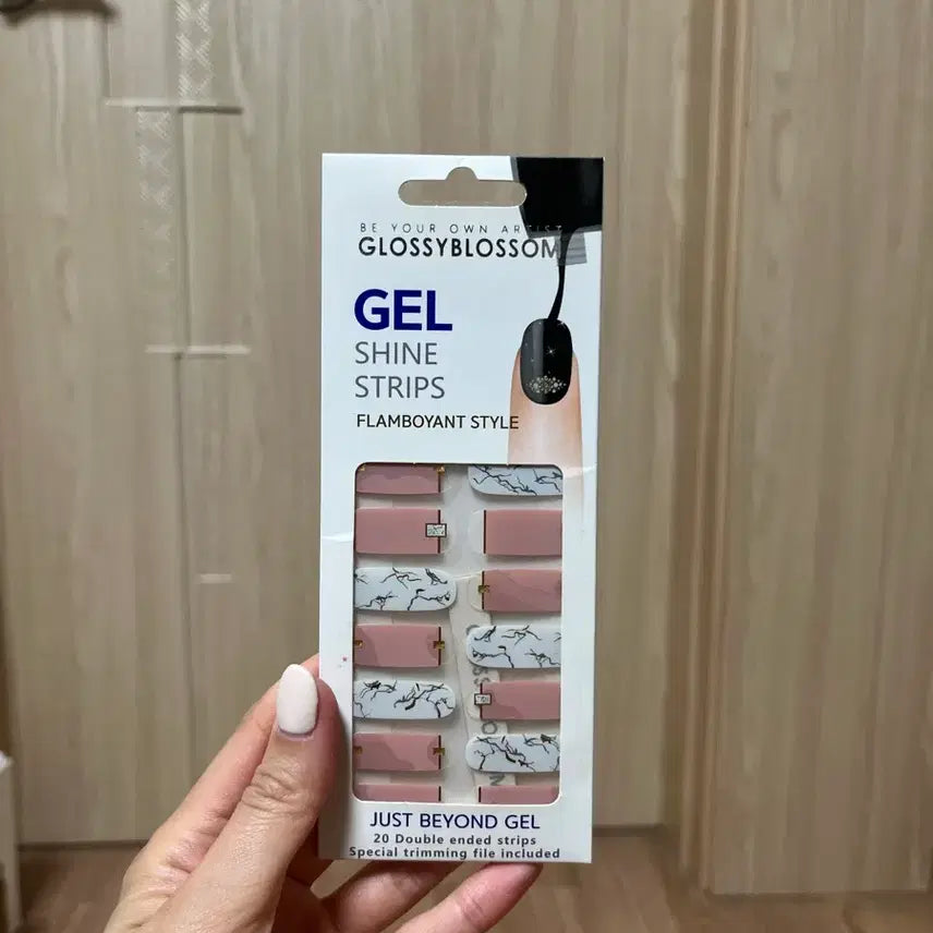 [BUNJANG] Glossy Blossom Press-On Gel Nail Kit (Marble Pink) / 글로시블라썸 붙이는 젤 네일 (새제품)