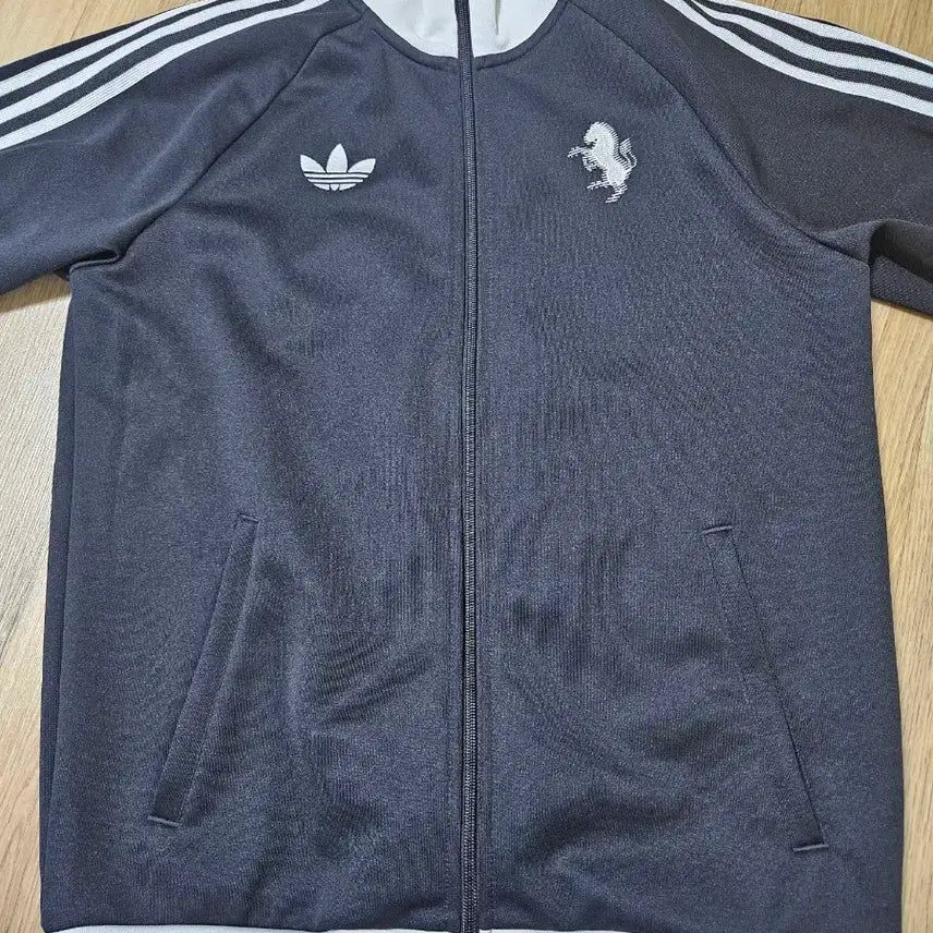 [BUNJANG] Adidas Juventus Zip-Up Jersey M / 아디다스 유벤투스 져지 집업