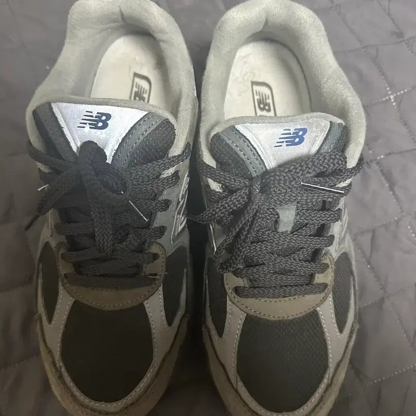 [BUNJANG] New Balance 2010 Navy Sneakers 260mm / 뉴발란스 2010 네이비 260mm 판매합니다