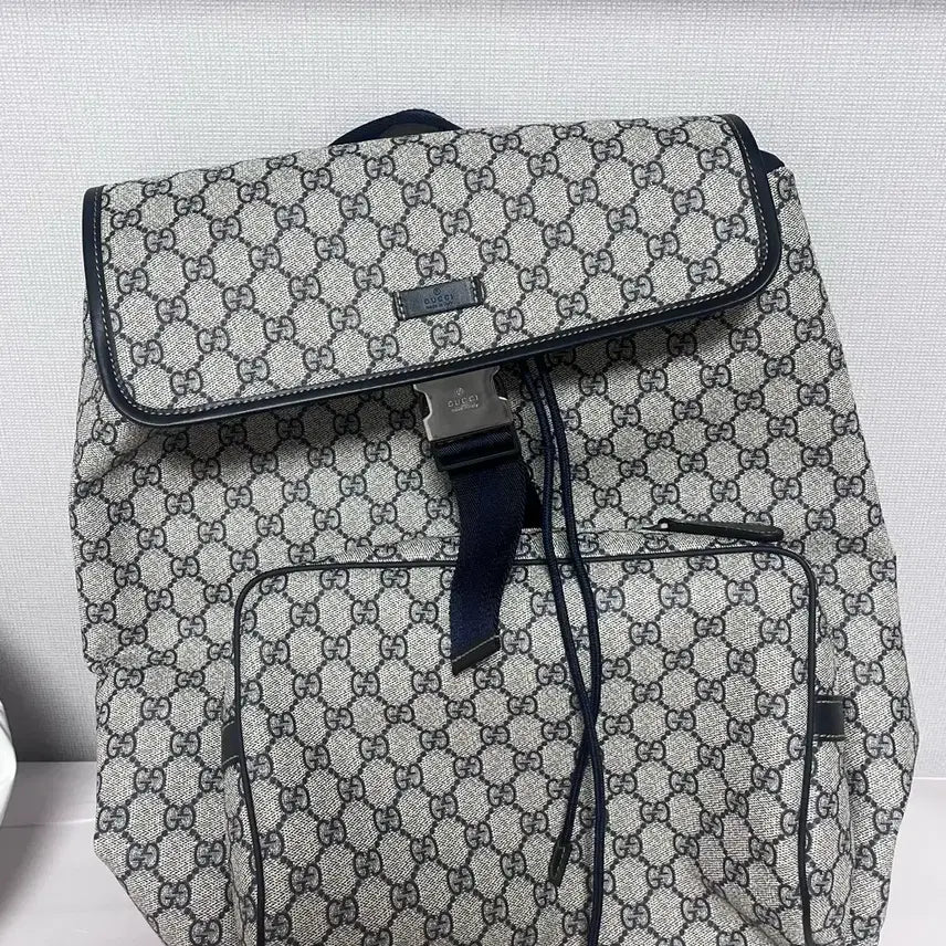 [BUNJANG] Gucci GG Supreme Canvas Flap Backpack / 구찌 GG 슈프림 캔버스 플랩 백팩