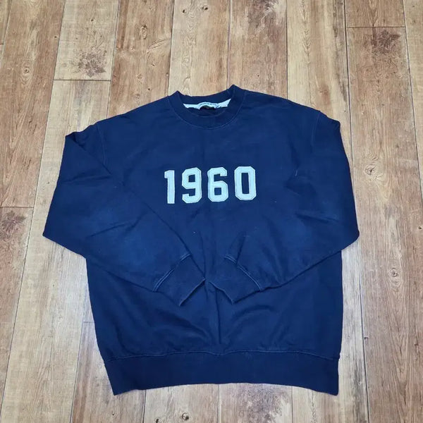 [BUNJANG] Uniform Bridge Navy Sweatshirt L / 유니폼브릿지 네이비 맨투맨 L 사이즈