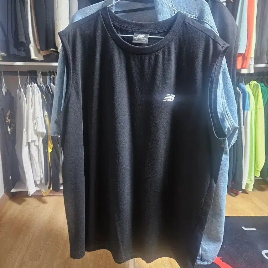 [BUNJANG] New Balance Men's Sleeveless Shirt / 뉴발란스 남성 민소매(새상품)