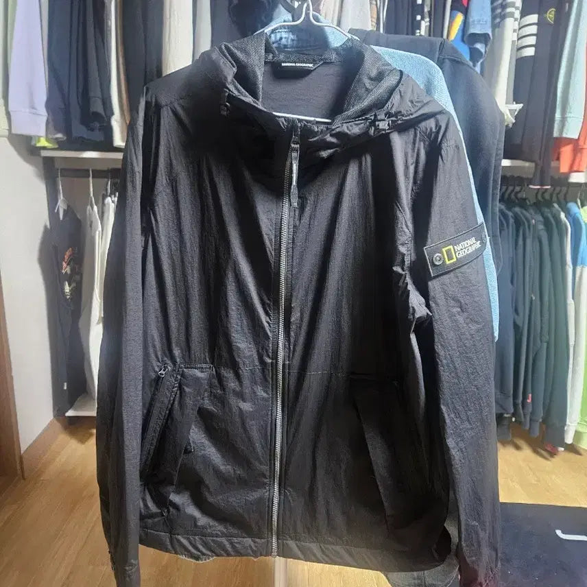 [BUNJANG] National Geographic Patch Windbreaker Jacket Unisex Size 100 / 내셔널지오그래픽 패치 바람막이쟈켓(새상품) 남녀공용