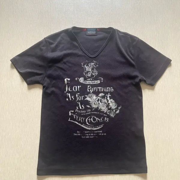 [BUNJANG] Nicole Club V-Neck Top / Nicole club 00s vkei v neck top