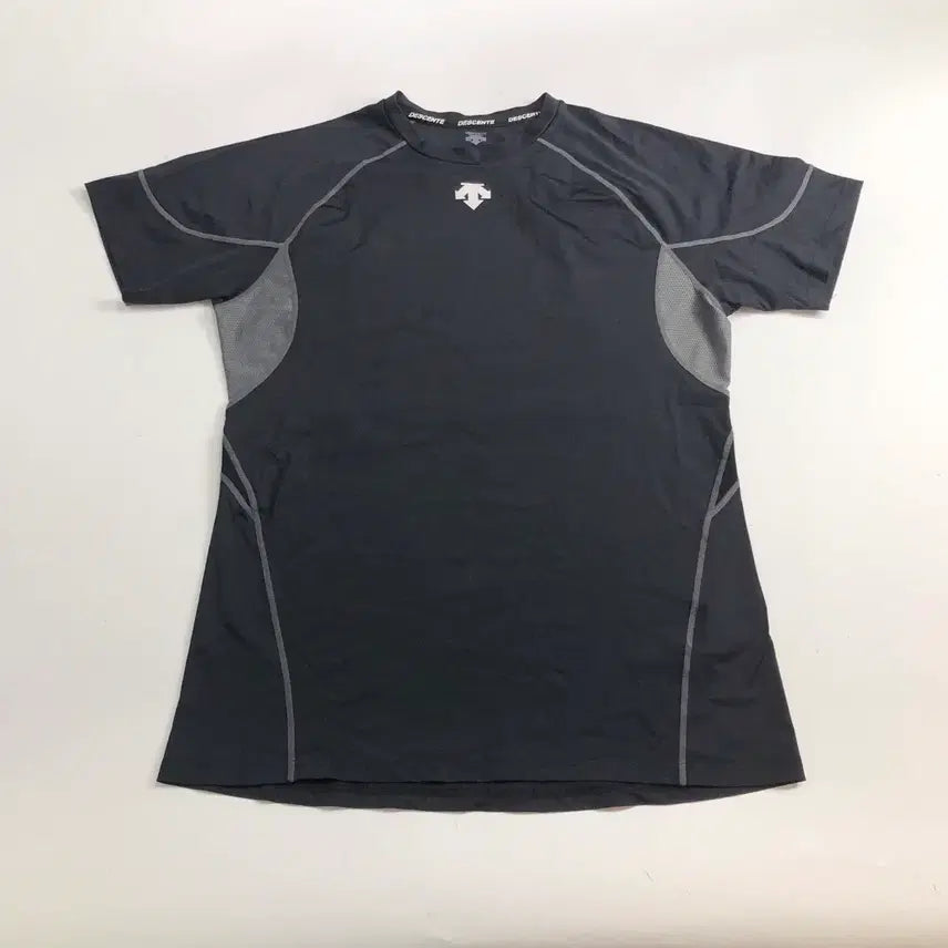 [BUNJANG] Descente Short Sleeve T-Shirt / 데상트 반팔
