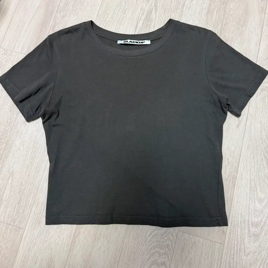 [BUNJANG] Khaki Short Sleeve T-Shirt / 카키색 반팔 티셔츠 판매합니다