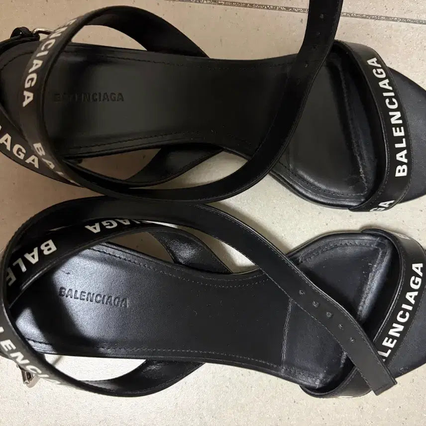 [BUNJANG] Balenciaga Logo Strap Sandals / 발렌시아가로고스트랩샌들