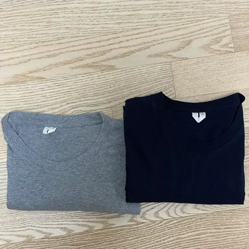 [BUNJANG] Arket Basic Round Neck T-Shirt 2-Pack (Grey, Navy) - Size Large / [라지] 아르켓 arket 기본 라운드 티 2장(그레이,네이비)