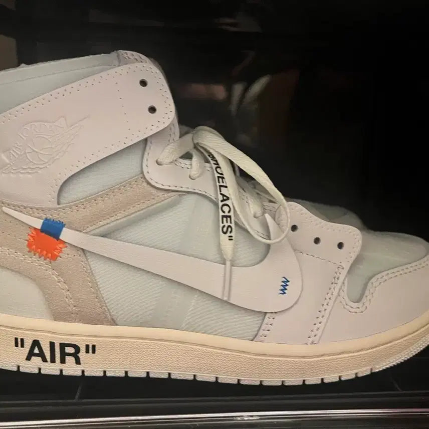 [BUNJANG] Air Jordan 1 High V.A.A Alaska / [290] 조던 1 하이 V.A.A 알래스카