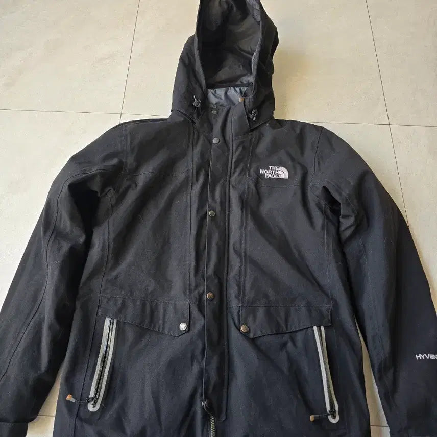 [BUNJANG] The North Face Black Hooded Windbreaker Size 95 / 노스페이스 블랙 후드 바람막이 95