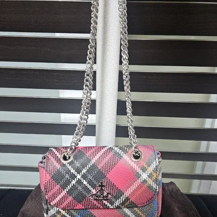 [BUNJANG] Vivienne Westwood Tartan Check Chain Small Shoulder Bag / 비비안웨스트우드 타탄 체크 체인 숄더백