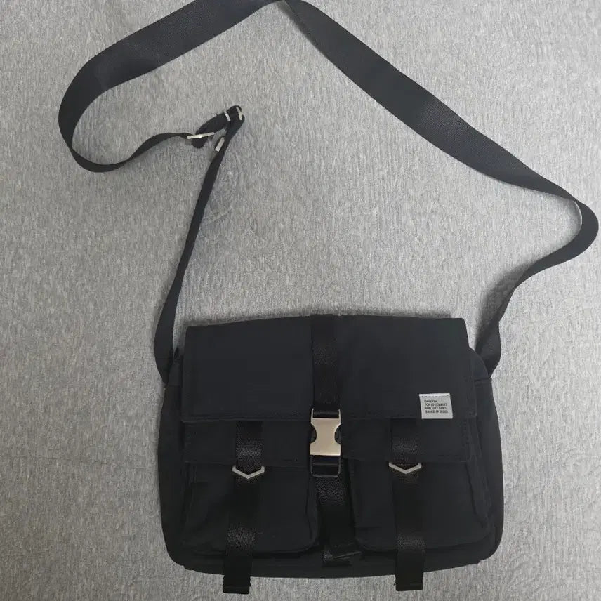 [BUNJANG] Switch Crossbody Bag S 003 Black / 스위치 크로스백 S 003