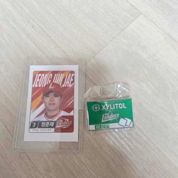 [BUNJANG] Lotte Wellfood SSG Landers Jun-jae Jeong Baseball Club Badge Bundle Set / KBO 롯데웰푸드 SSG 뱃지 띠뿌씰 일괄