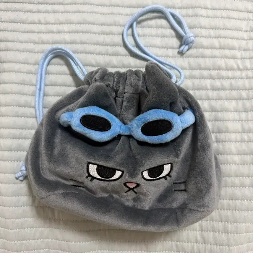 [BUNJANG] Pneckdo Handkerchief Pouch / 쁘넥도 태산 한탯풍 파우치