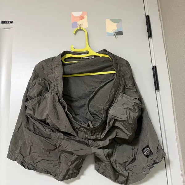 [BUNJANG] Stone Island Nylon Shorts Khaki / 스톤아일랜드 나일론 반바지 카키