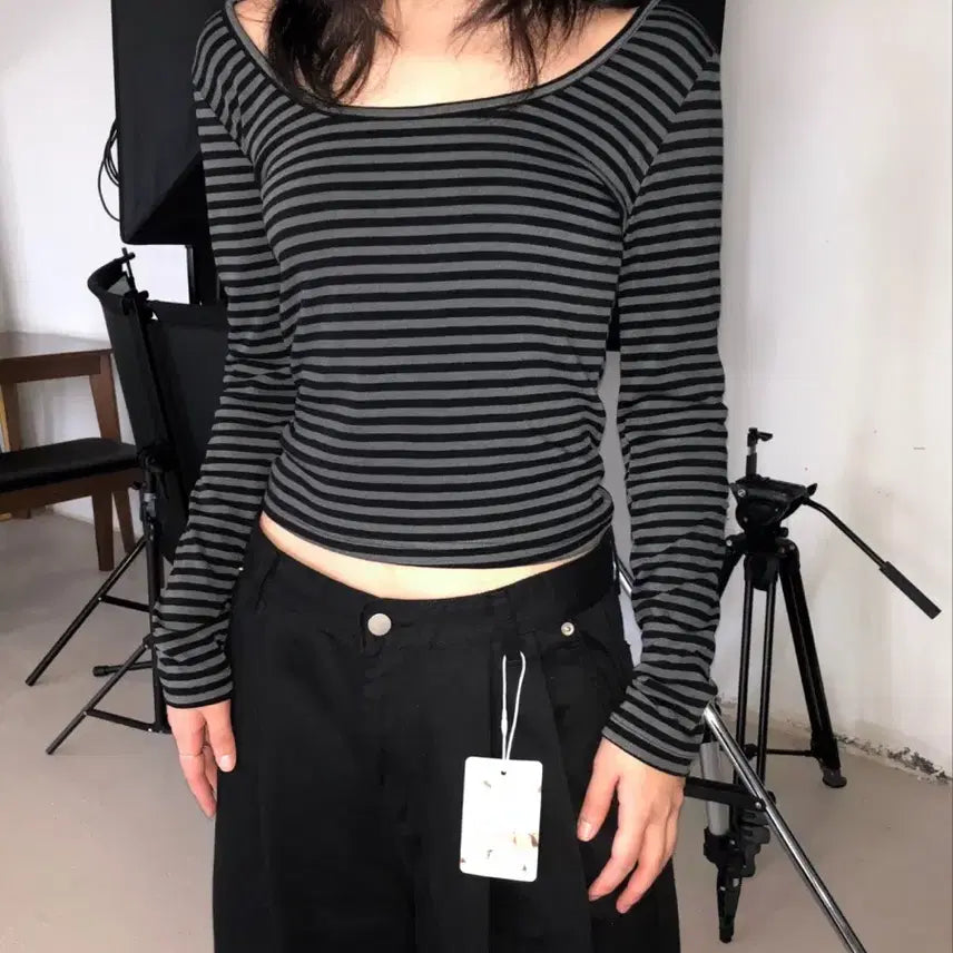 [BUNJANG] Green C Mini U-Neck Stripe T-Shirt / 그린씨 미니 유넥 스트라이프 티셔츠