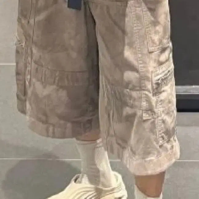 [BUNJANG] Juun.J Painted Bermuda Shorts (Size 44) / 준지 페인티드 버뮤다팬츠 44 판매