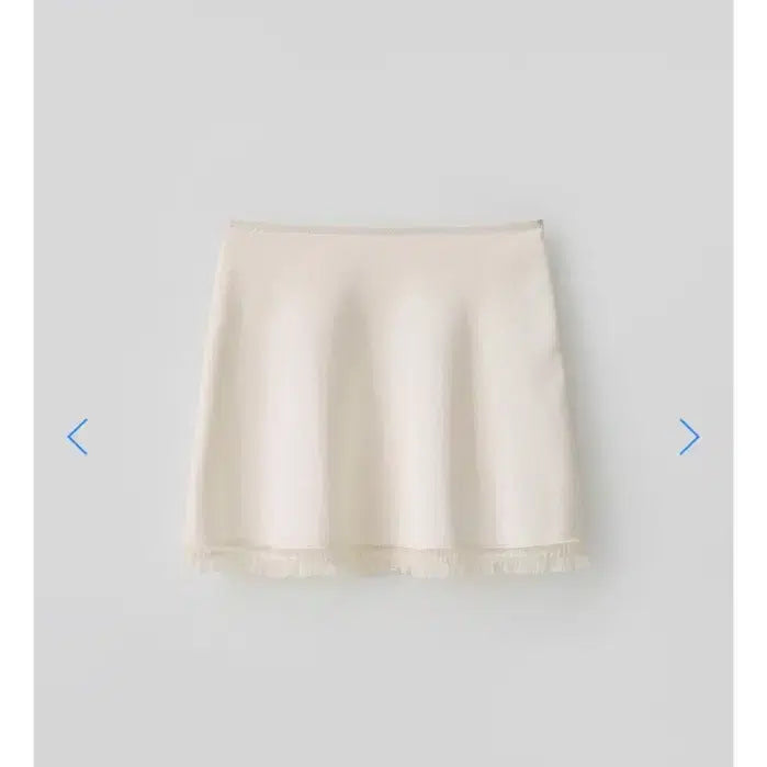 [BUNJANG] Thanat Lunar Satin Lace Skirt (Cream) / 타낫 Lunar satin lace skirt (cream)