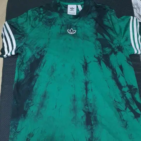 [BUNJANG] Adidas Functional T-Shirt / 아디다스 기능성 반팔 M