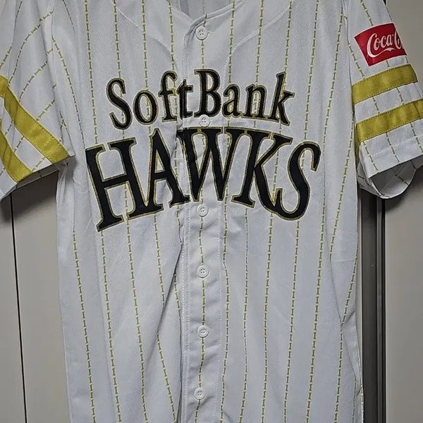 [BUNJANG] SoftBank Hawks Lee Dae-ho Marked Baseball Jersey (Size 100) / 소프트뱅크 호크스 유니폼 100사이즈 이대호 마킹 팝니다