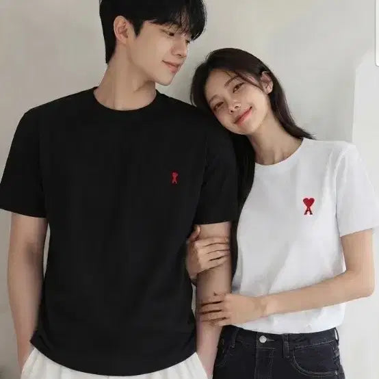 [BUNJANG] AMI Small Red Wappen T-Shirt / 아미 스몰 레드 와팬  반팔티