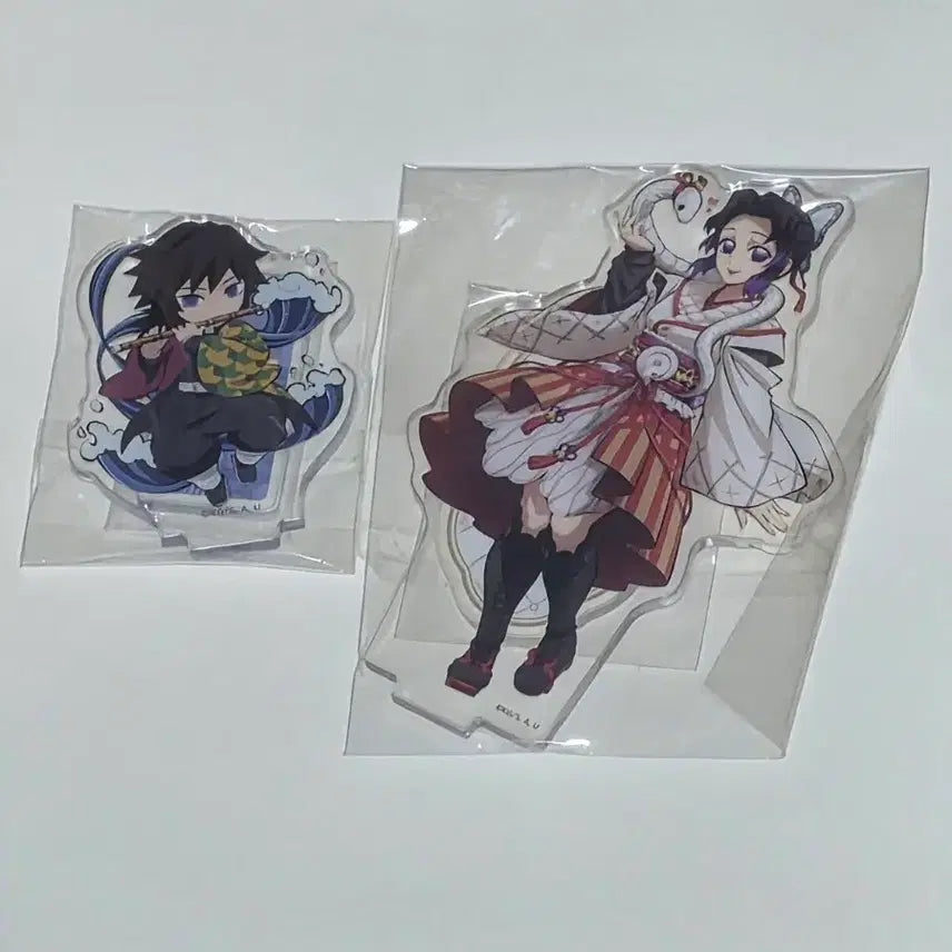 [BUNJANG] Demon Slayer Giyu Shinobu Acrylic Stand Bundle Set / 귀멸의 칼날 기유 시노부 아크릴 일괄