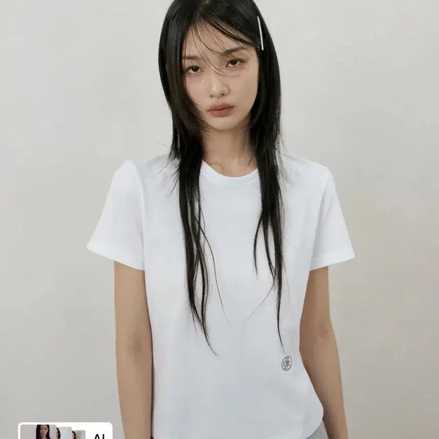 [BUNJANG] Citybreeze Mini Logo Embroidered Short-Sleeved T-shirt (White) / 시티브리즈 미니 로고 자수 반팔 티셔츠 (화이트)