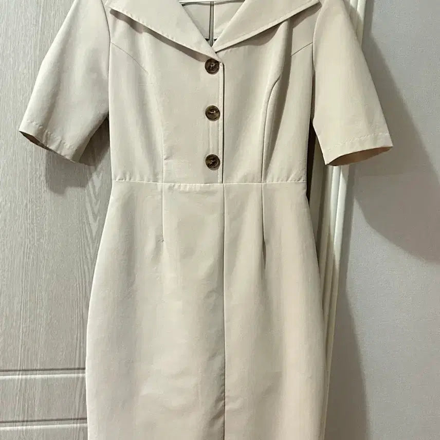 [BUNJANG] Beige Collar Midi Dress / 베이지색 카라 원피스 하객룩