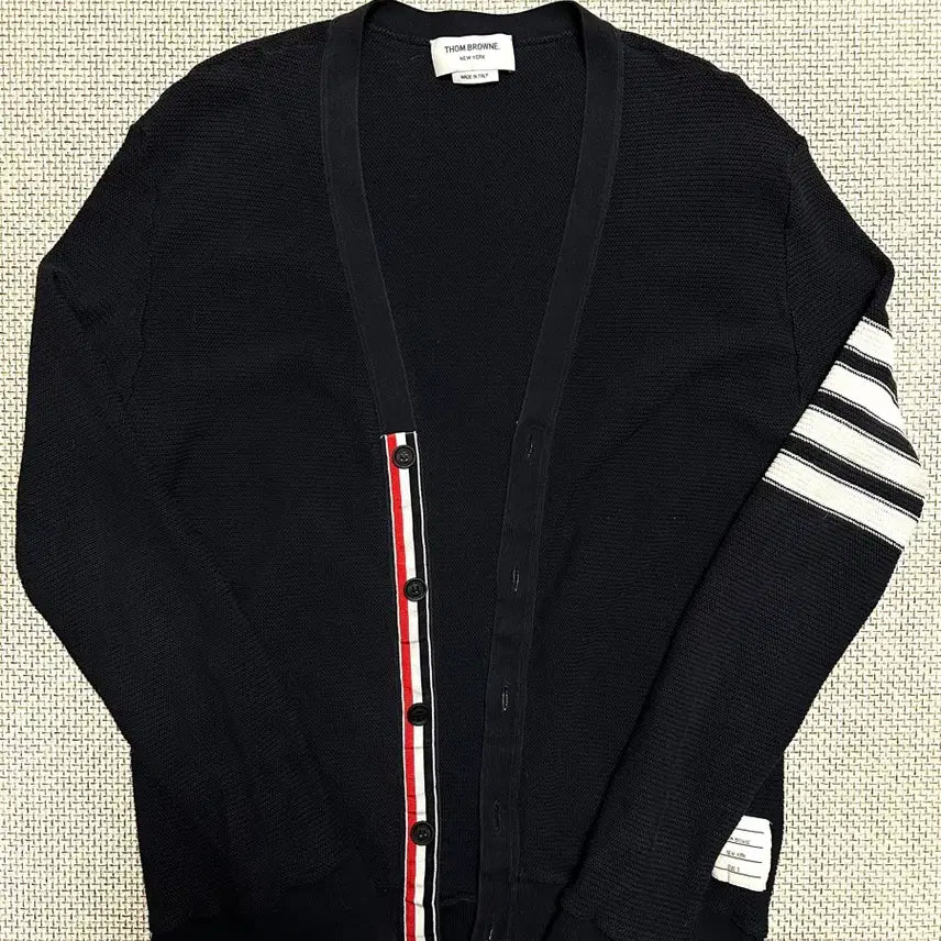 [BUNJANG] Thom Browne Diagonal Stripe Armband Waffle Cardigan Navy Size 5 / [5/당일배송] 25ss 톰브라운 사선완장 와플 네이비 가디건