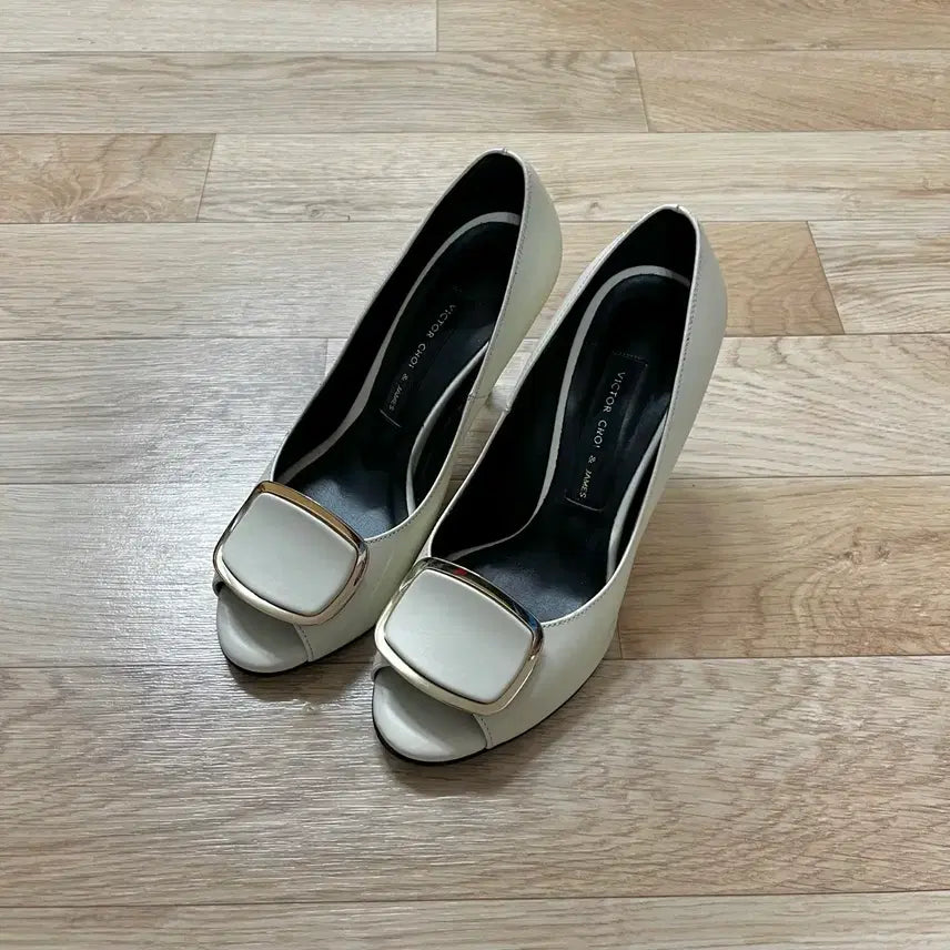[BUNJANG] Sera Victor Choi Silverline Open-Toe Heels 36 (235) / 세라 빅터초이 실버라인 토오픈힐 36 235