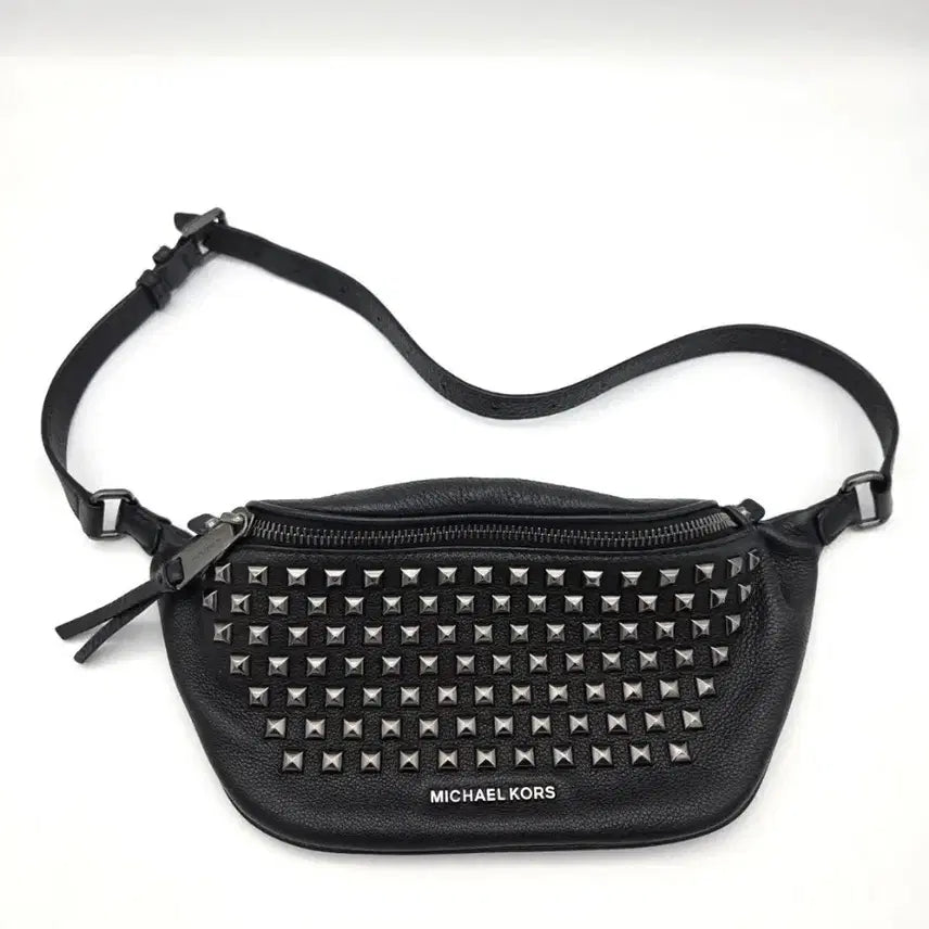 [BUNJANG] Michael Kors Black Studded Shoulder Bag / 마이클코어스  블랙 스터드 가방