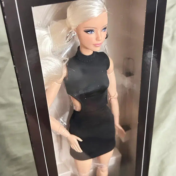 [BUNJANG] Barbie Signature Black Dress Doll Basics Series 1 / 바비 시그니처 블랙 드레스 인형 Basics Series 1