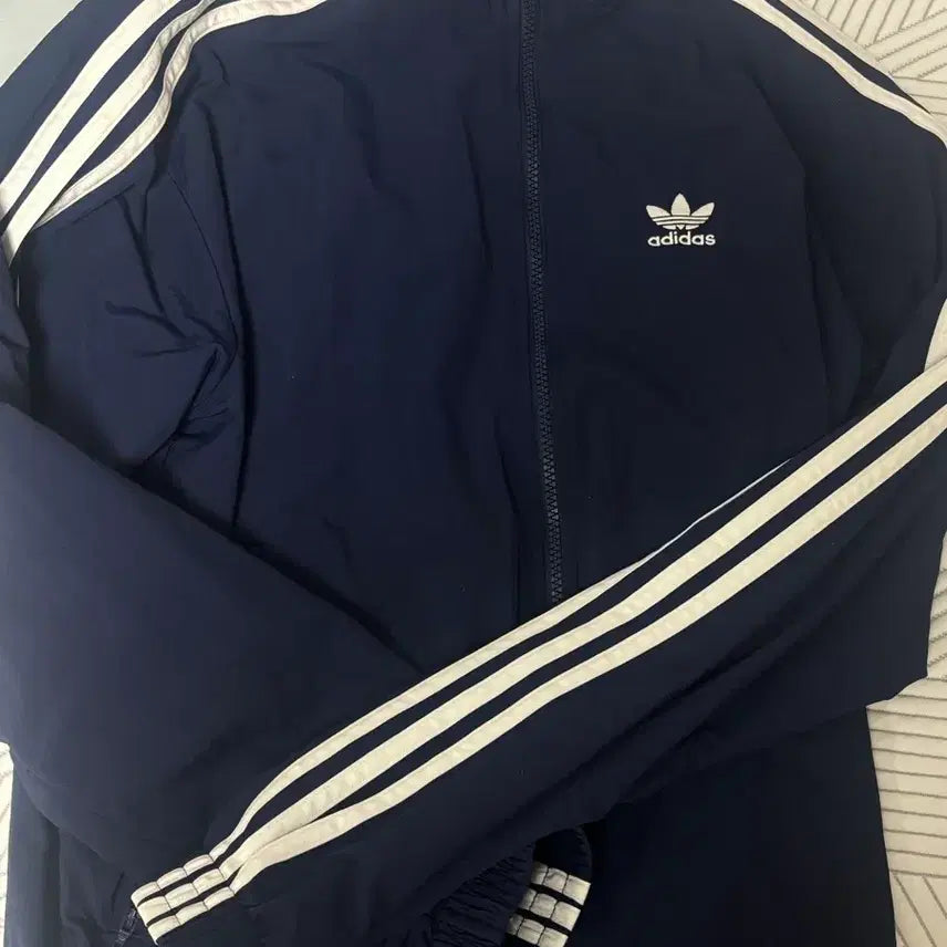 [BUNJANG] Adidas Navy Windbreaker Jacket / 아디다스 바람막이