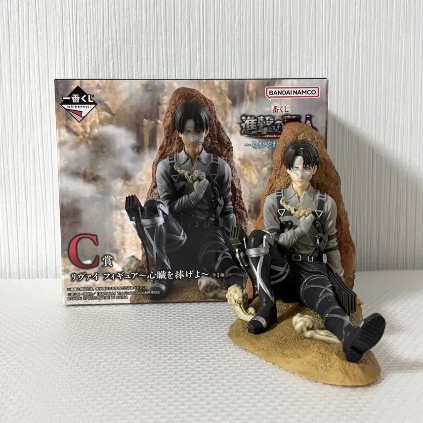 [BUNJANG] Attack on Titan Levi Ackerman C Prize Ichiban Kuji Figure / 진격의거인 리바이 아커만 c상 피규어 이치방쿠지 제일복권 진격거 에렌