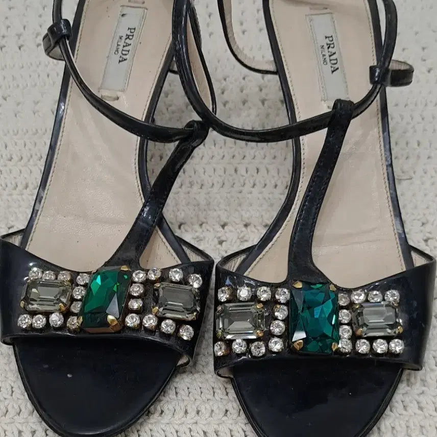 [BUNJANG] Prada Black Patent Leather Embellished Heeled Sandals Size 36 / 프라다정품 샌들  36