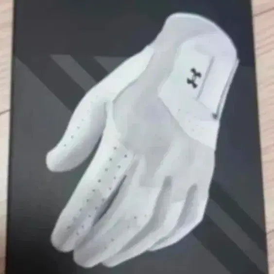 [BUNJANG] Under Armour ISO-CHILL Sheepskin Golf Gloves (4 Pairs) / 언더아머 ISO-CHILL 양피 골프장갑 새제품 4장 일괄판매