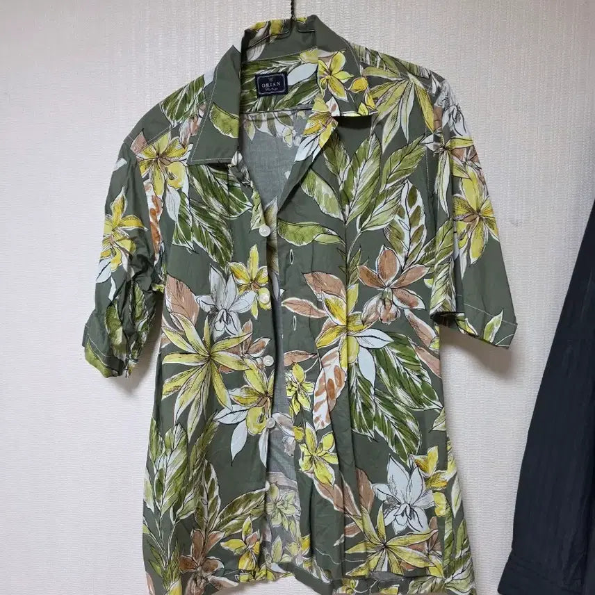 [BUNJANG] Oriang Floral Pattern Summer Shirt / 오리앙 셔츠 판매합니다