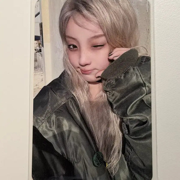 [BUNJANG] ILLIT Wonhee Music Korea Lucky Draw POB Photocard / 아일릿 원희 포카 뮤직코리아 럭드 미공포 특전 앨범 위버스