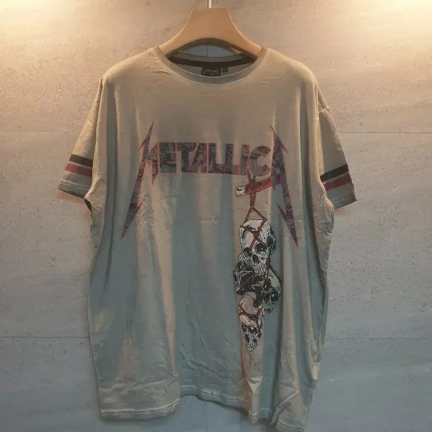 [BUNJANG] Metallica Signature Collection Graphic T-Shirt / METALLICA. 시그니처 컬렉션.그래픽 티셔츠.