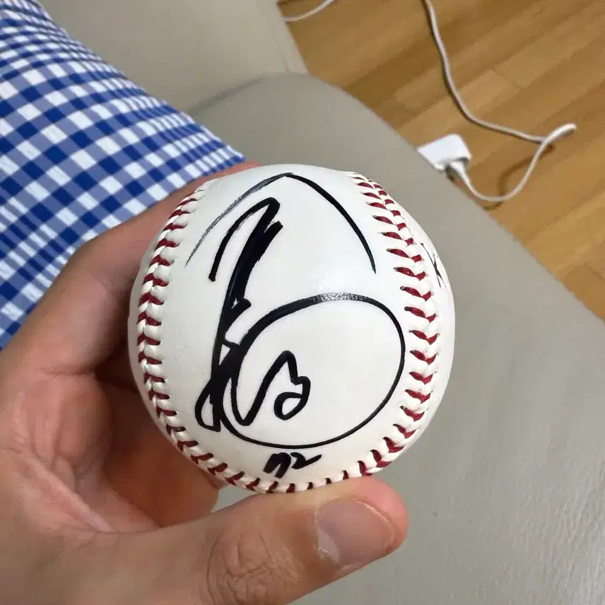 [BUNJANG] KT Wiz Kim Jin-wook Autographed Logo Baseball / KT 위즈 김진욱 감독 친필 로고볼 싸인볼