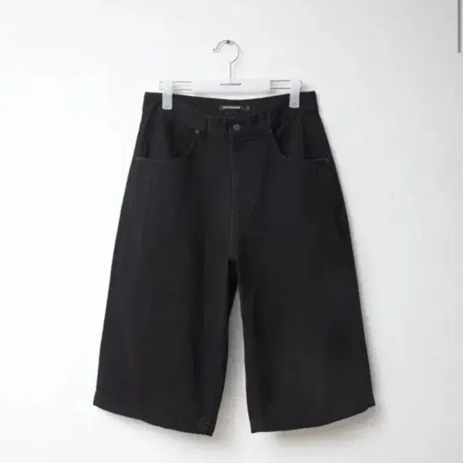 [BUNJANG] HAECHING ROOM Bermuda Denim Crinkle Shorts Black Size 4 / 해칭룸 버뮤다 데님 크링클 블랙 4사이즈