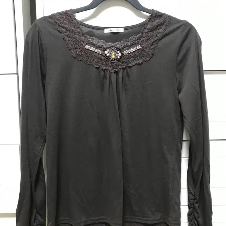 [BUNJANG] Japanese Vintage Axes Femme Brown Lace Long Sleeve T-Shirt / 일본 빈티지 엑시즈팜 브라운 레이스 긴팔 티셔츠