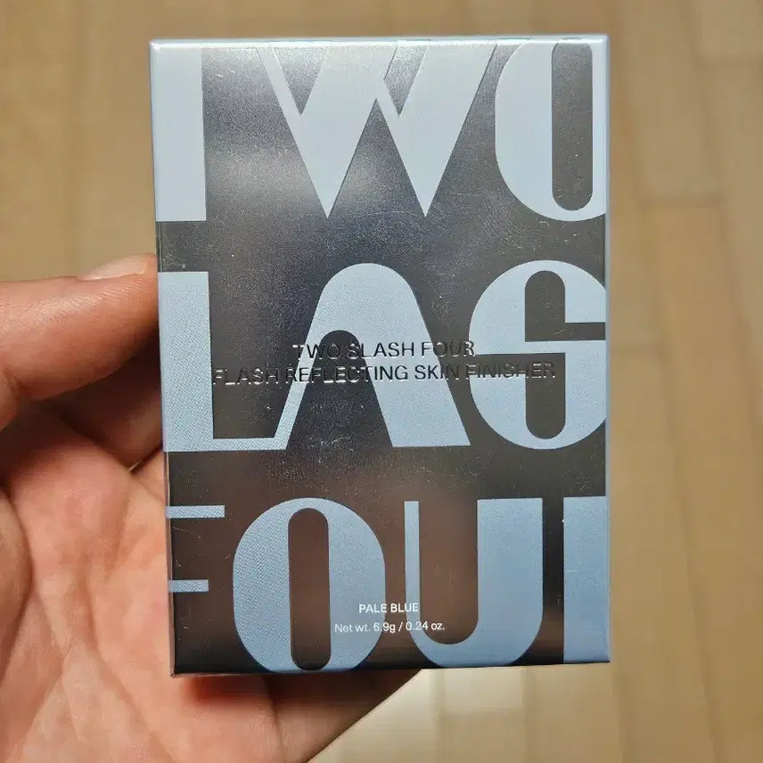 [BUNJANG] Two Slash Four Powder Pale Blue Flash Reflecting Skin Finisher / 투슬래시포 파우더 페일 블루 플래시  리플렉팅 스킨 피니셔