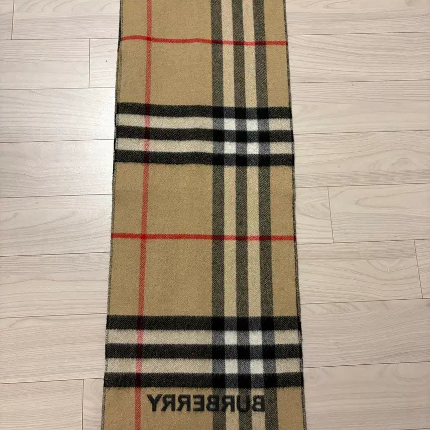 [BUNJANG] Burberry Contrast Check Cashmere Scarf / 버버리버버리 콘트라스트 체크 캐시미어 머플러